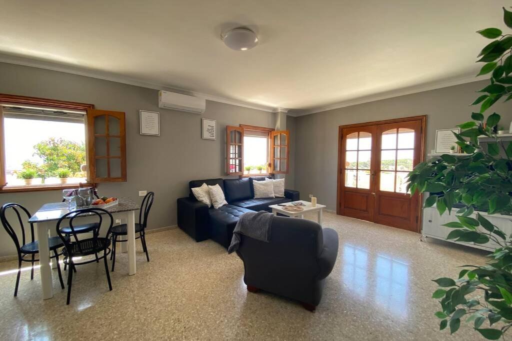 סאלוברה 2 Apartments With Private Pool At Villa Diaz Aleman מראה חיצוני תמונה
