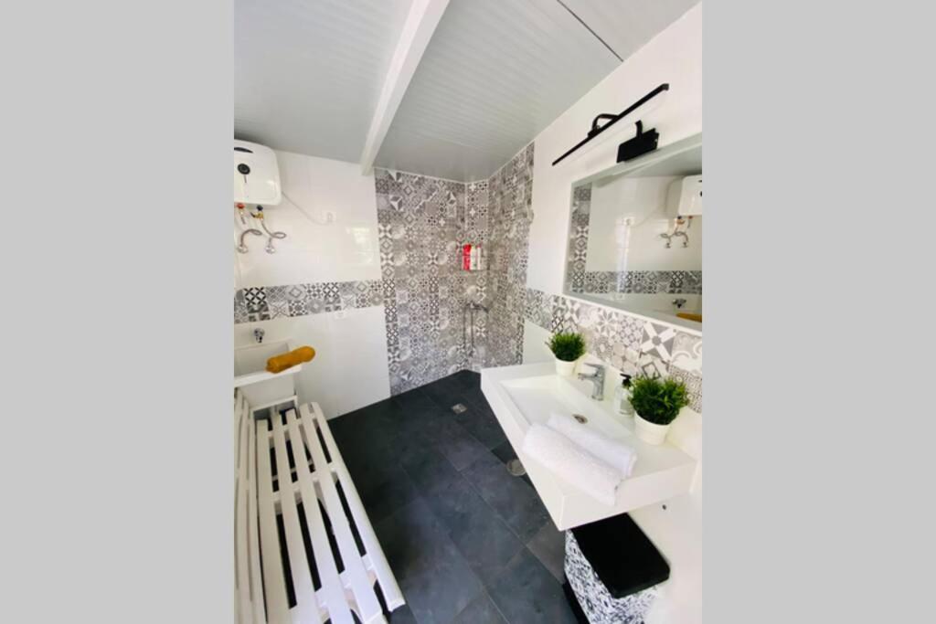 סאלוברה 2 Apartments With Private Pool At Villa Diaz Aleman מראה חיצוני תמונה